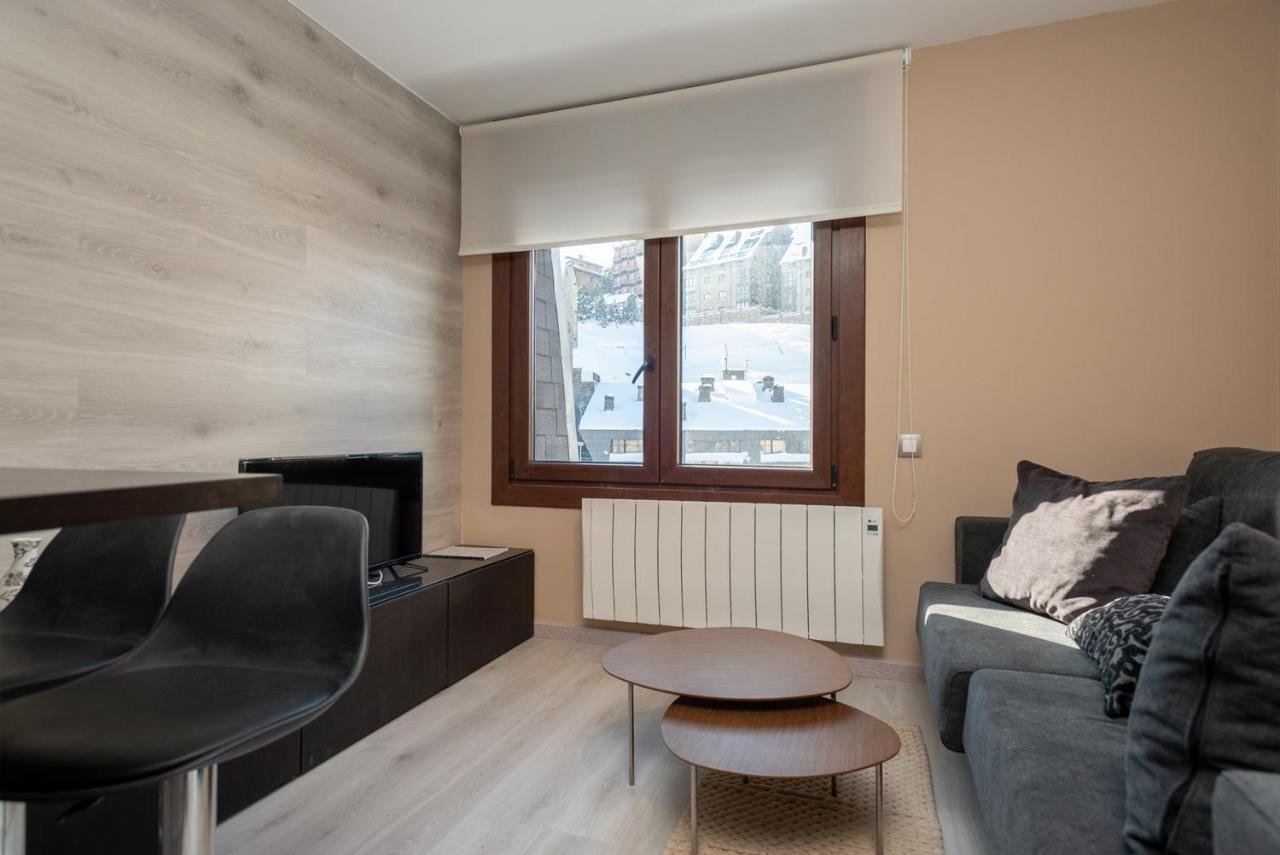 Apartamentos Vaquers Mikka 3000 Pas De La Casa Kültér fotó